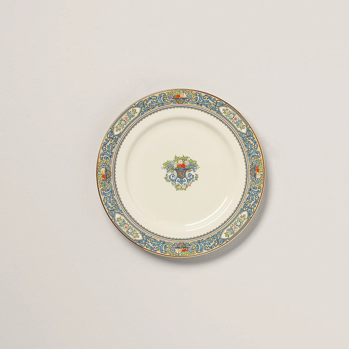 116801000_w10_966af0cd-1c34-4d60-9359-638e46ab16e3.jpg Lenox Autumn® Dinner Plate