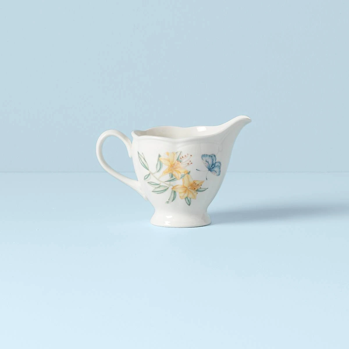 6083968_w11_93cae3f5-87d8-4095-bd50-3785533f8b78.jpg Lenox Butterfly Meadow® Creamer Dinnerware