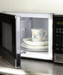 Lenox Butterfly Meadow 4-piece Place Setting 8 Lenox Butterfly Meadow 4-piece Place Setting