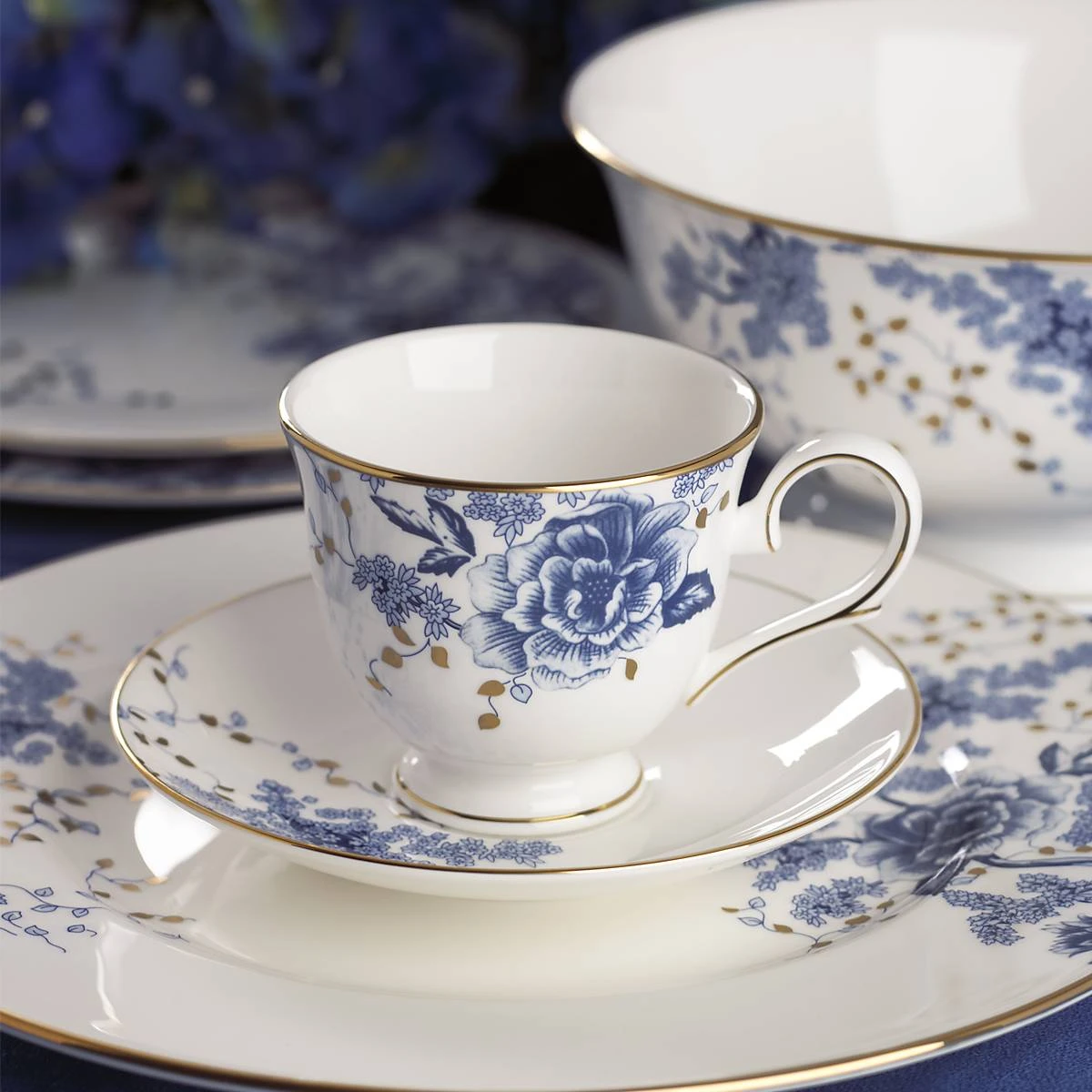 834265_w1_8a8bc4f1-d5ff-48ea-93e9-a2680aa72cb8.jpg Lenox Dinnerware Garden Grove™ 5-piece Place Setting