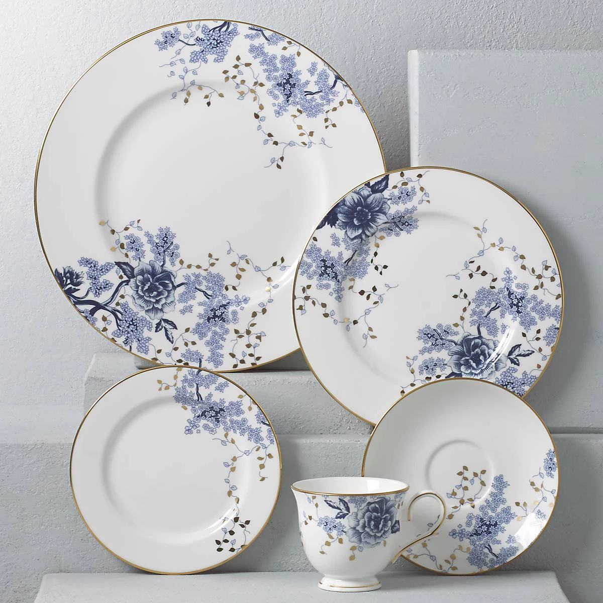 834265_wHR_9ec15d1d-2eee-48d9-a017-5c5c976c59e3.jpg Lenox Dinnerware Garden Grove™ 5-piece Place Setting