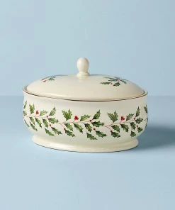 Lenox Holiday Covered Dish Kitchen