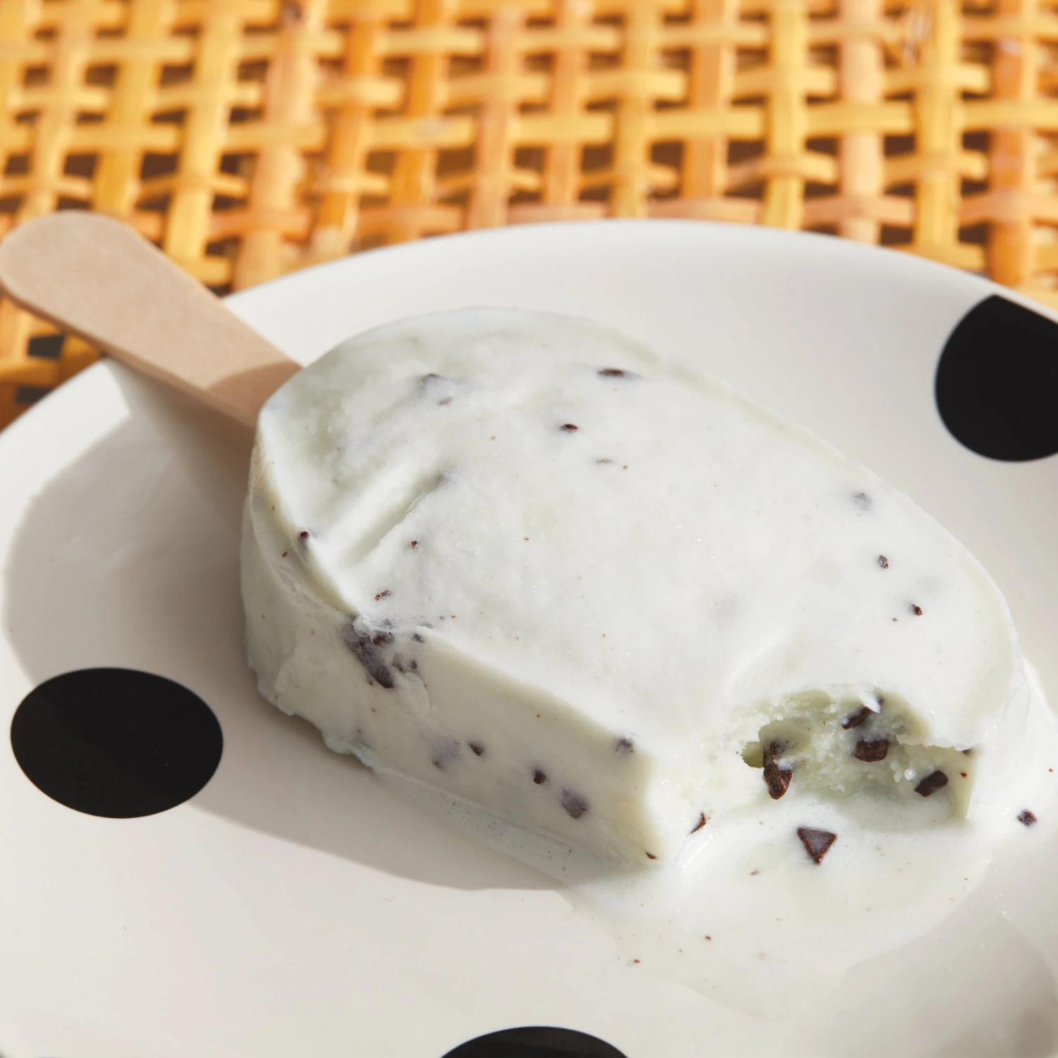 Kate Spade Dinnerware Deco Dot™ 4-piece Tidbit Plate Set 4 Kate Spade Dinnerware Deco Dot™ 4-piece Tidbit Plate Set