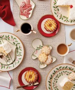 Lenox Holiday™ Gingerbread Man Accent Plate Dinnerware 6 Lenox Holiday™ Gingerbread Man Accent Plate Dinnerware