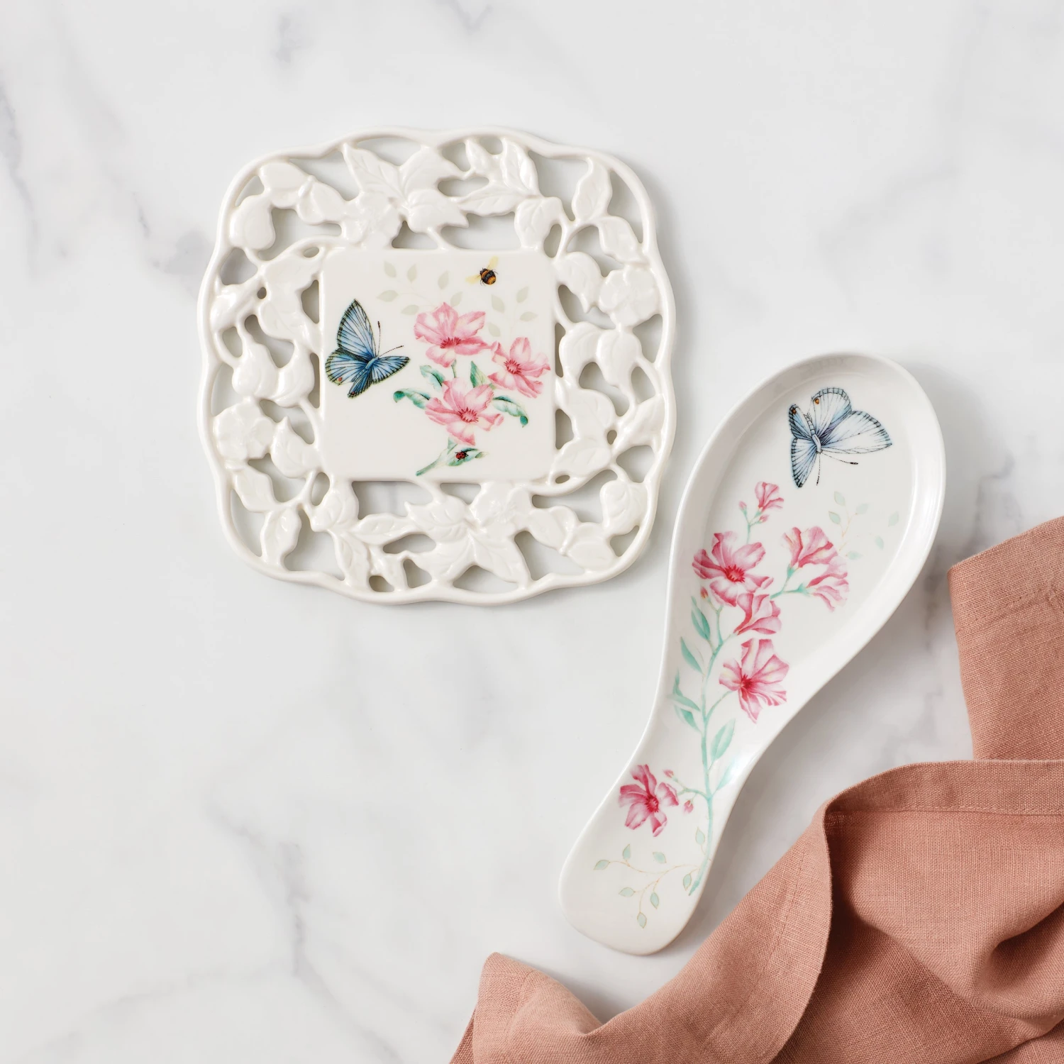 888266_w11.jpg Lenox Butterfly Meadow Spoon Rest