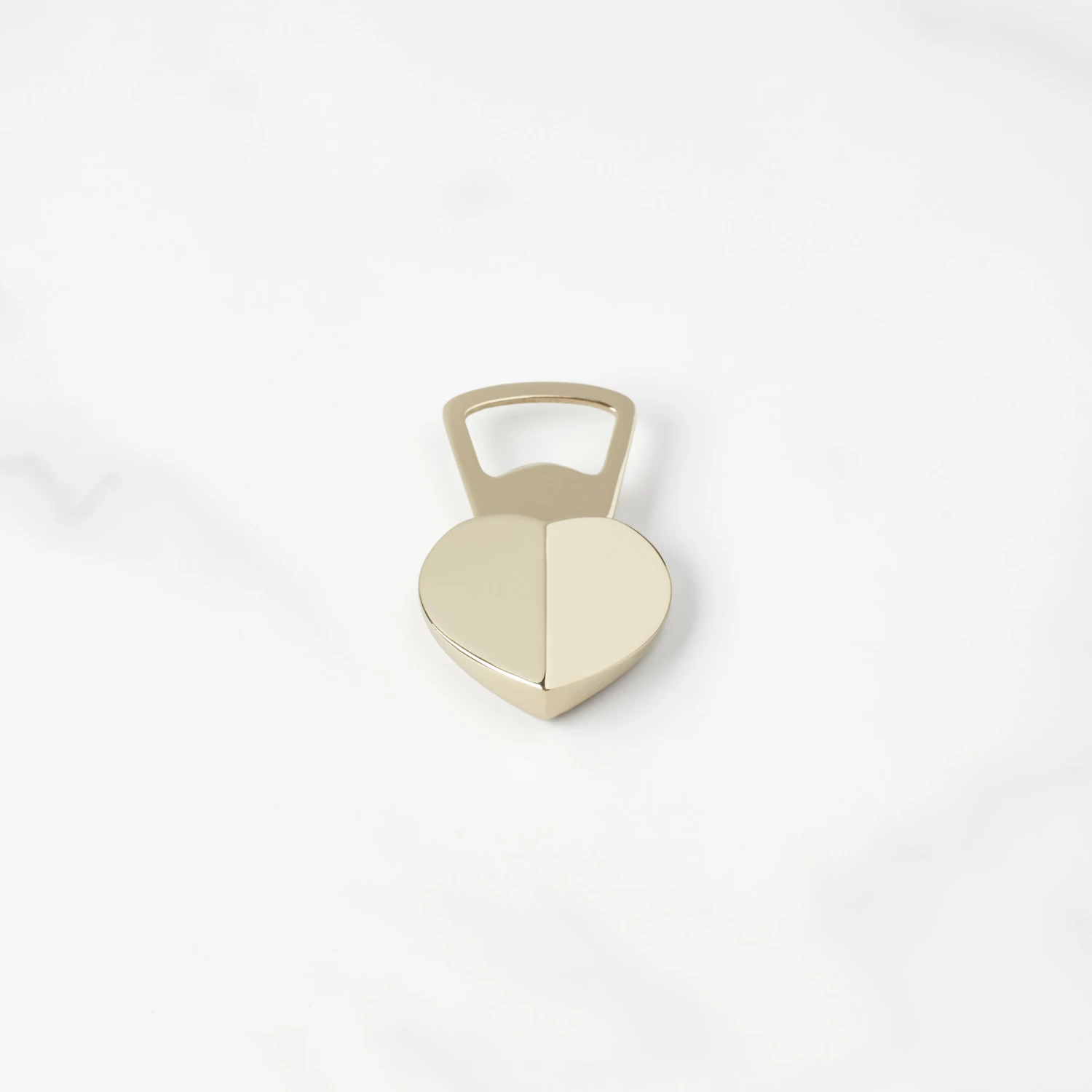 889368_w10.jpg Kate Spade Park Circle Heart Bottle Opener
