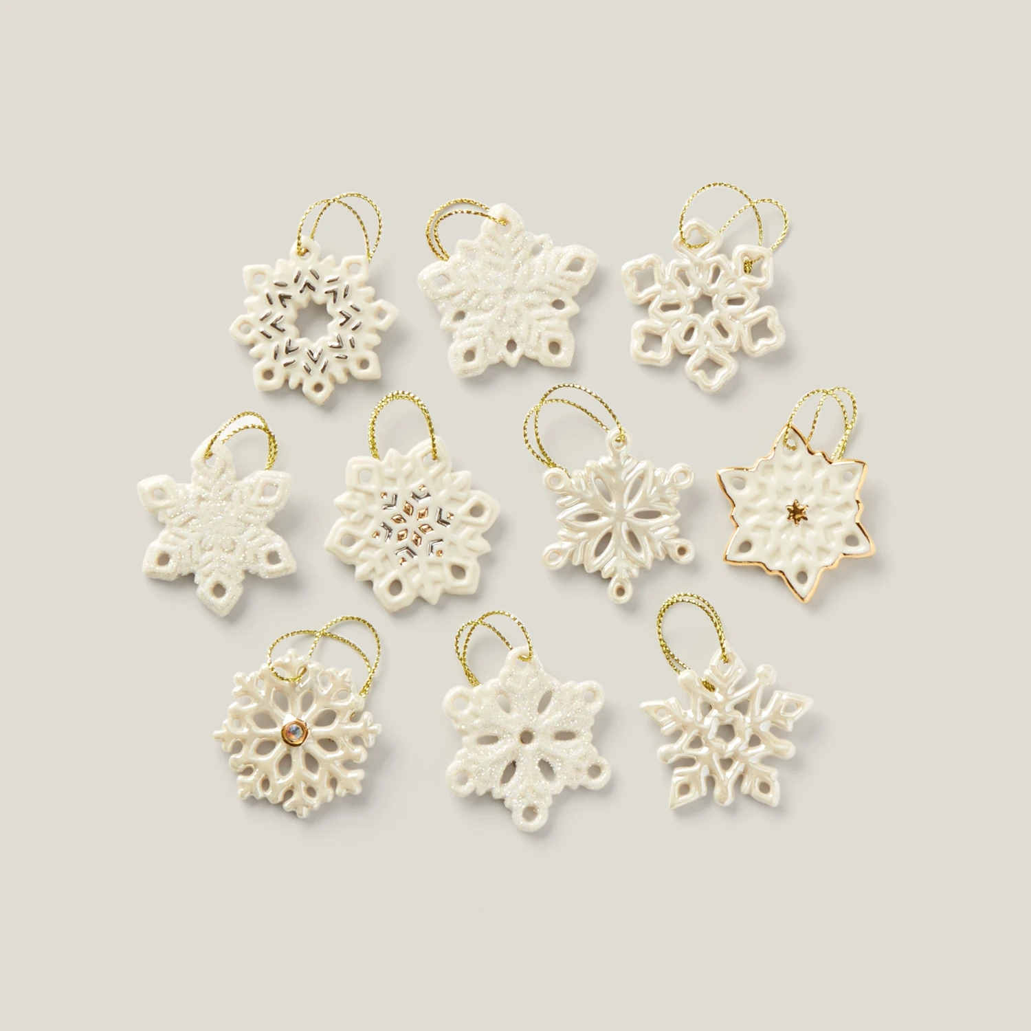890425_w10.jpg Lenox Snowflake 10-Piece Ornament Set