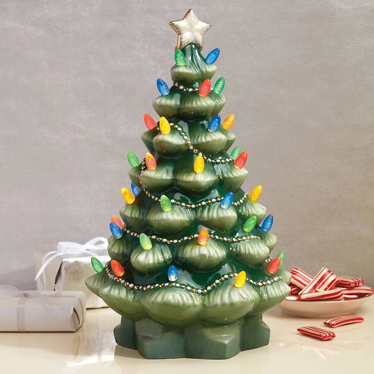 890573_w1_13853581-b558-4f26-8a05-7a71bda05c1d.jpg Lenox Treasured Traditions Green Light-Up Tree Figurine