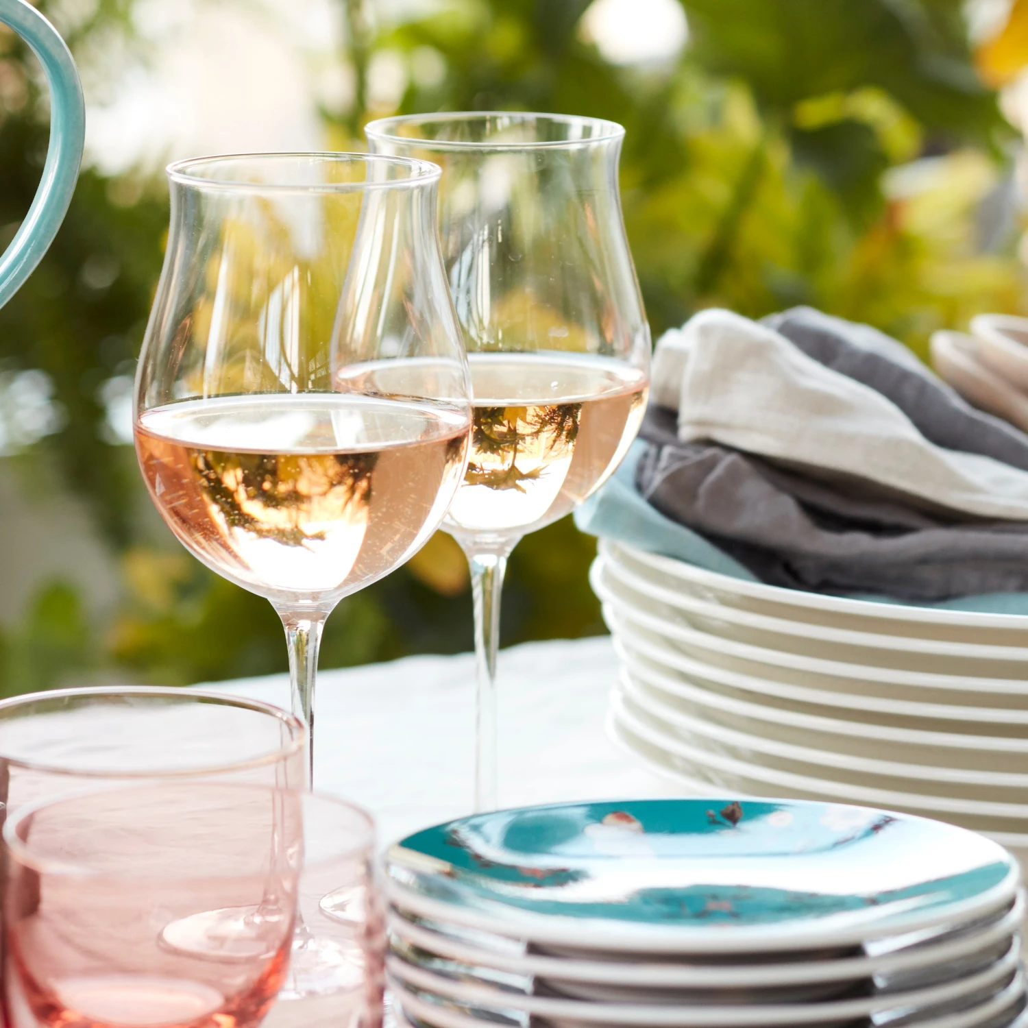 890691_w18.jpg Lenox Tuscany Classics 4-Piece Rosé Glass Set