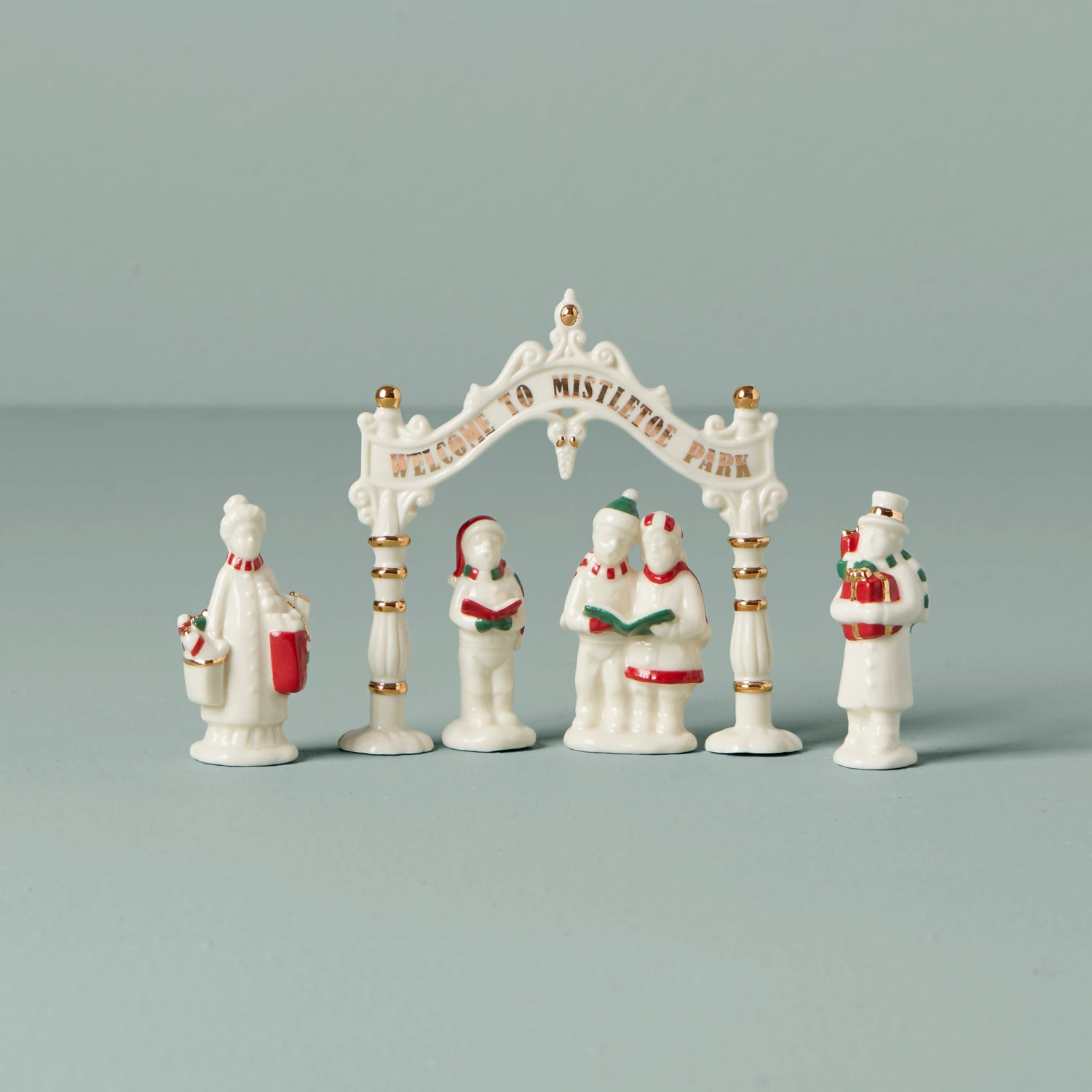 890857_w10.jpg Lenox Mistletoe Park 5-Piece Figurine Set Home Décor