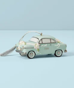 Lenox 2020 Just Married Vintage Car Ornament