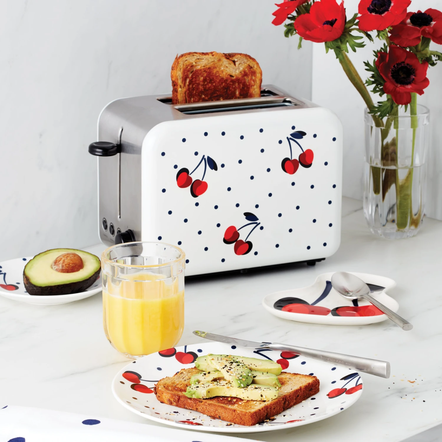 Kate Spade Kitchen Vintage Cherry Dot Toaster 4 Kate Spade Kitchen Vintage Cherry Dot Toaster