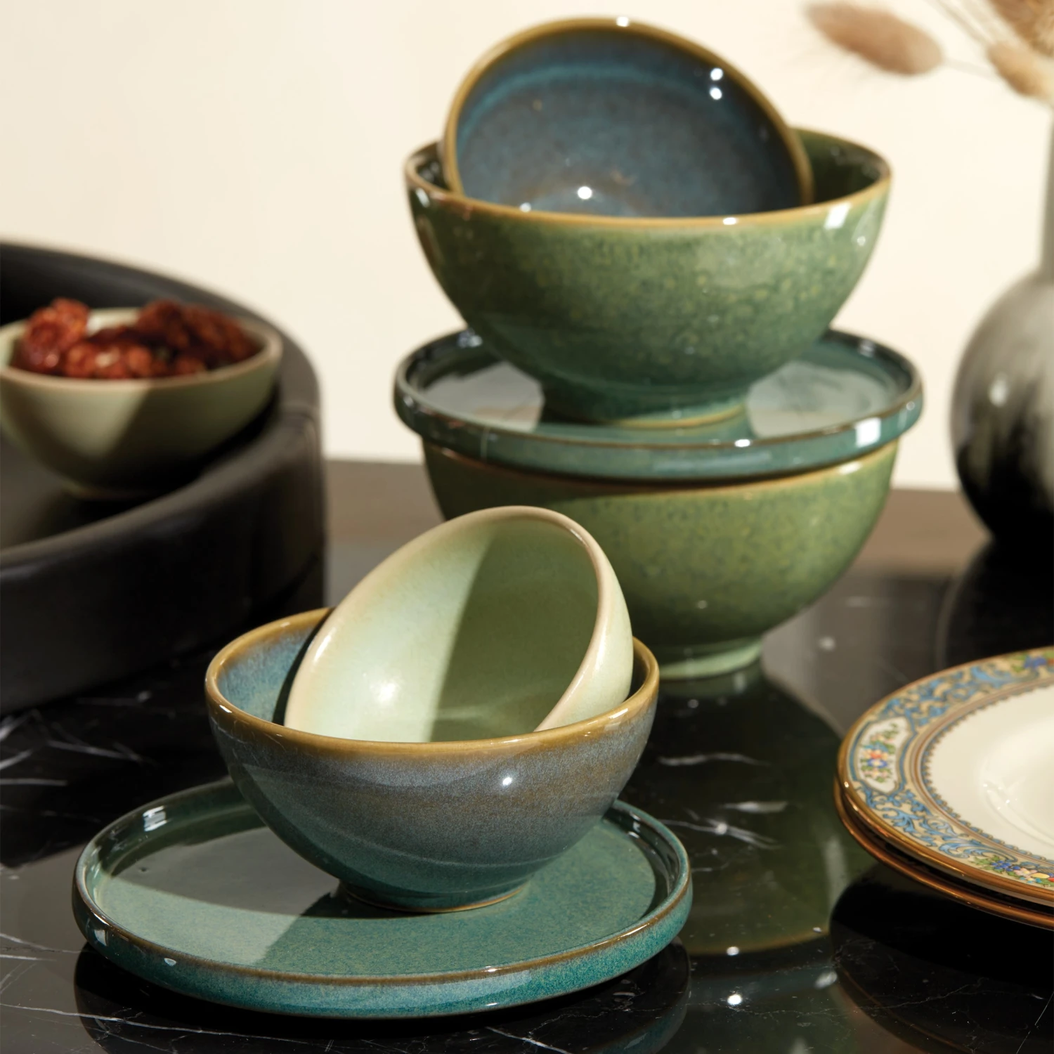 892515_w16_2c081ee3-c7f1-4de8-abd4-31261c35188e-2.jpg Lenox Serveware Mini Luna Nesting Set