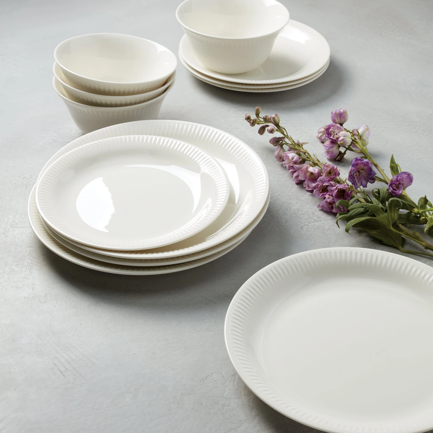 Lenox Profile 12pc Dinnerware Set 10 Lenox Profile 12pc Dinnerware Set