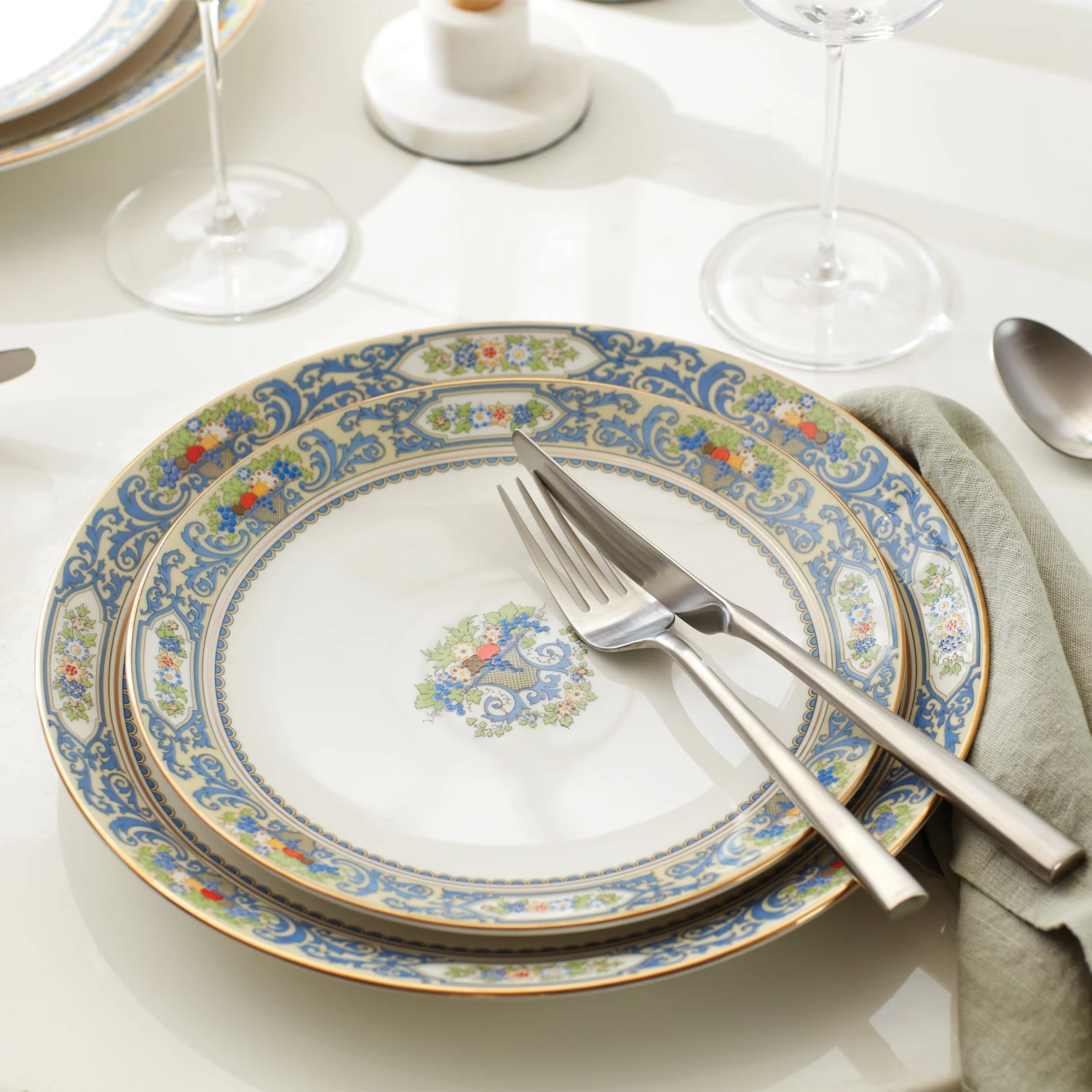 893654-893655-LNP-F22-FEA-3.jpg Lenox Autumn White 4-Piece Dinner Plate Set