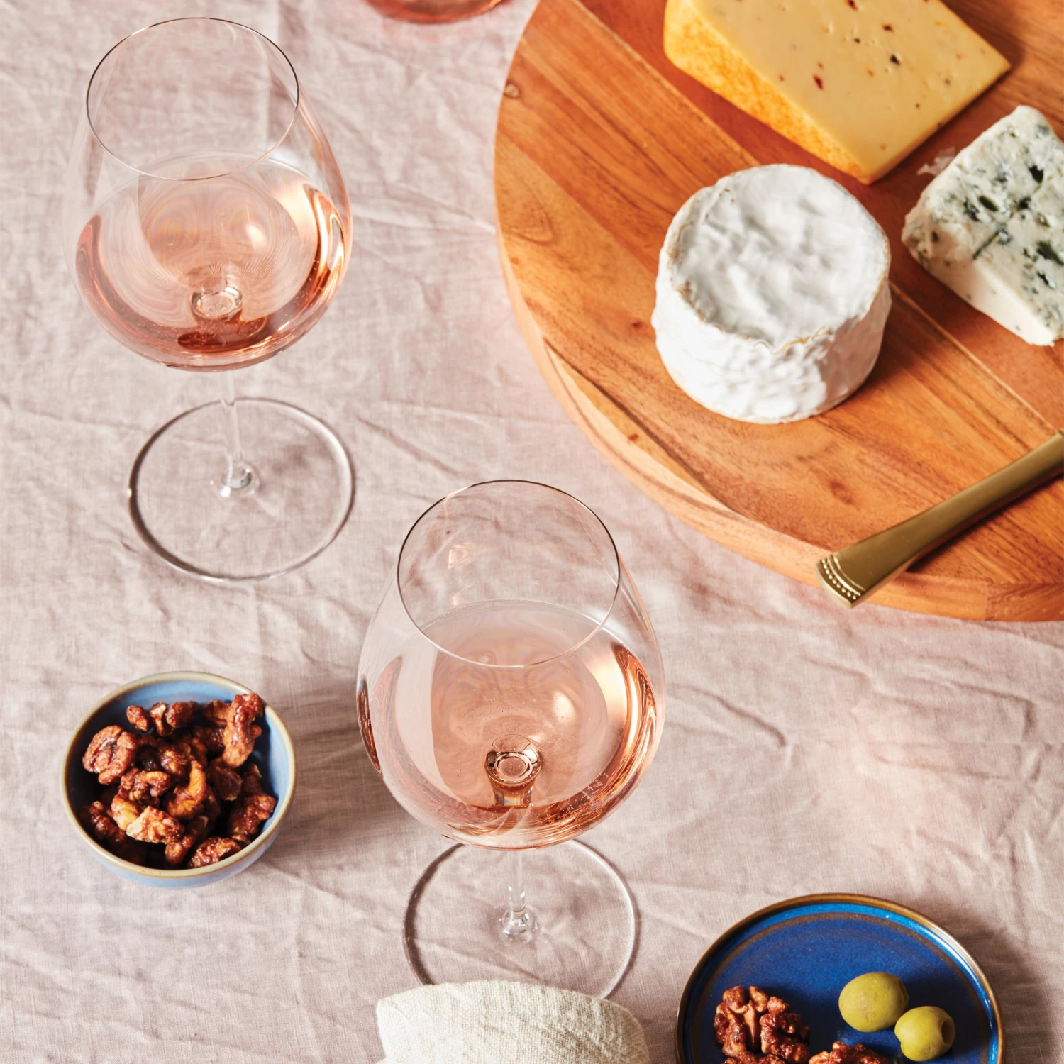 893813-LNP-S22-FEA-4_d0a53997-1c97-4df4-a464-073e281b37fe.jpg Lenox Signature Series Warm Region 2-Piece Wine Glasses Drinkware